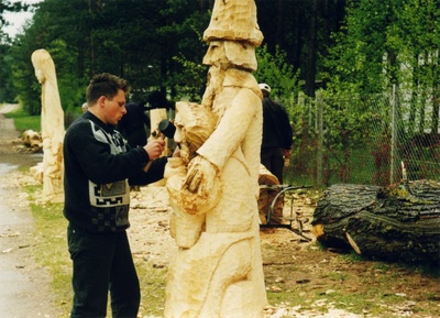 Leśna Galeria Rzeźb - OW Uroczysko - Sominy Leśna Galeria Rzeźb - OW Uroczysko - Sominy