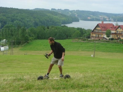 Mountainboarding na Kaszubach - fot. Koszałkowo (Szymbark) Mountainboarding na Kaszubach - fot. Koszałkowo (Szymbark)