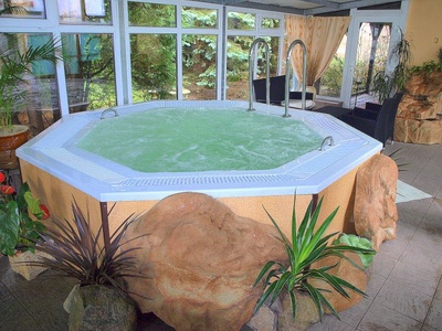 Centrum U�an SPA - Byt&oacute;w