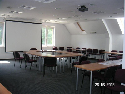 Przew&oacute;z - sala konferencyjna z zapleczem 