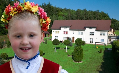 Dw&oacute;r Wysockich Noclegi Szymbark