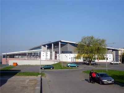 Elbl�g - kryte lodowisko - hala
