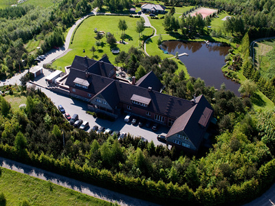 Hotel Kozi Gr&oacute;d - wczasy, weekendy i wakacje na Kaszubach