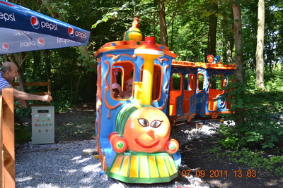 Kolejka elektryczna Park dinozaur&oacute;w Malbork