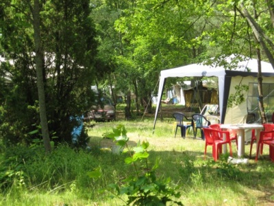 Camping na P&oacute;�wyspie Lipa nad Jeziorem Wdzydze